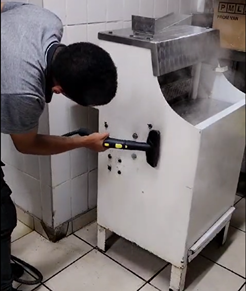 Kitchen Deep Cleaning